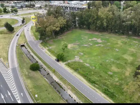 Terreno en Venta en Villa  Panamericana, USD 10.000.000