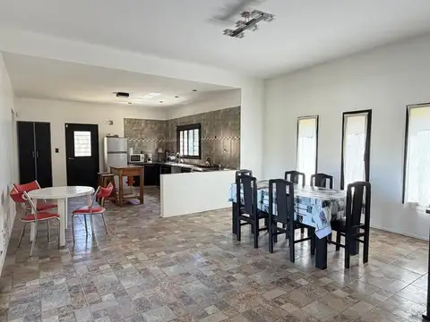 VENTA CASA 6 AMBIENTES LAS LOMAS SPEGAZZINI EZEIZA