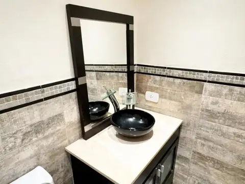 Moderna Casa  -150m² - 4 Ambientes en Villa Del Parque