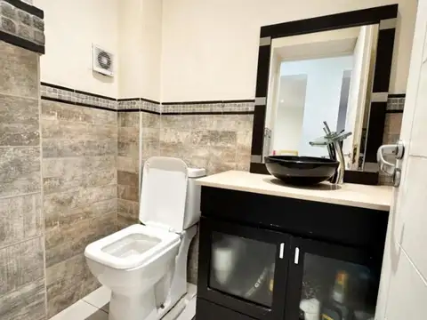 Moderna Casa  -150m² - 4 Ambientes en Villa Del Parque