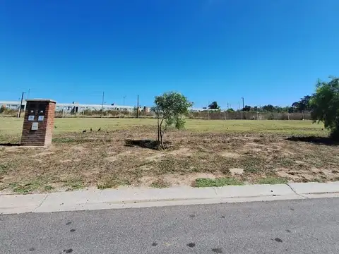 RBS. EN VENTA LOTE EN VILLAGE JOVEN, BELLA VISTA