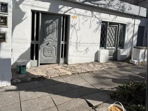 Depto Tipo Casa en Alquiler de Monoambiente