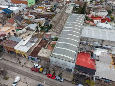 VENTA GALPON DEPOSITO de 961m2 AVELLANEDA PIÑEYRO