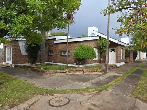 Excelente Casa en Barrio Jardín