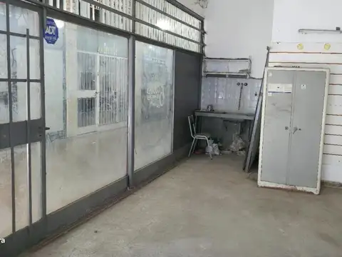Local en Venta 60 años