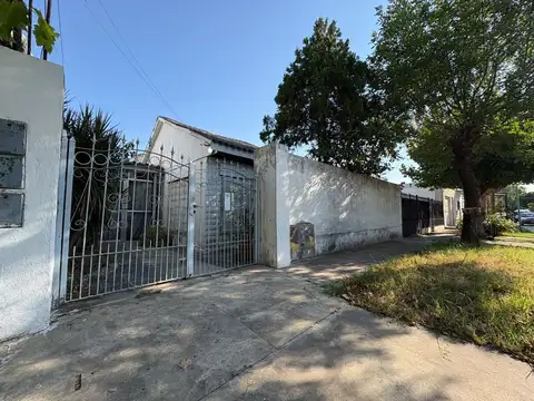 CASA P. 2 FAMILIAS / 4 AMB EN VENTA QUILMES OESTE