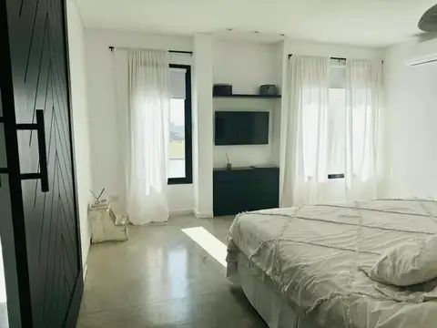 Casa en Venta en El Cantón - Barrio Islas, USD 420.000