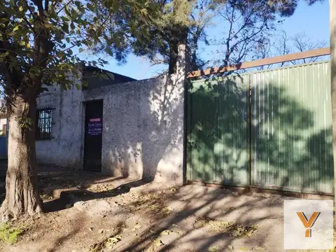 Casa en venta - 2 Dormitorios 1 Baño - Merlo
