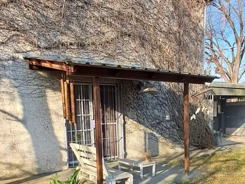 Casa en Venta con 1 cochera