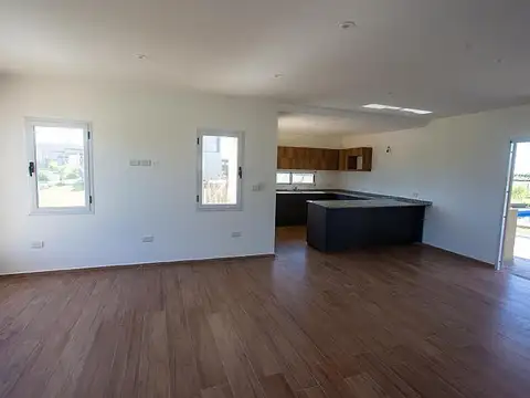 Casa en Venta en Countries y Barrios Cerrados en San Vicente, USD 146.000