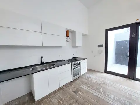 Depto Tipo Casa en Alquiler de 2 ambientes