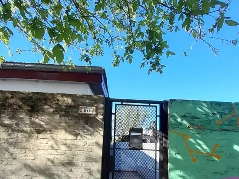 Casa 3 ambientes con 1 baño