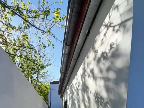 Casa en Alquiler con 1 cochera