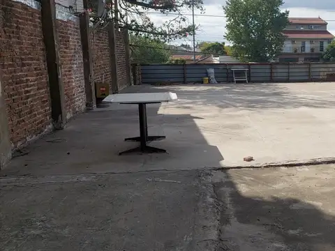 Local en Venta en Adrogue, USD 230.000