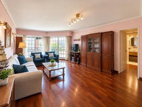 Piso Exclusivo con Cochera y Pileta