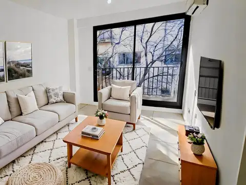 2 ambientes con sol pleno, balcón y amenities