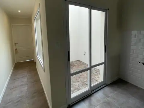 Departamento en Alquiler con 1 cocheras