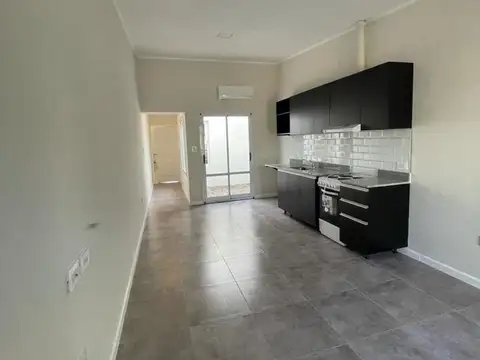 Departamento en Alquiler en Marcos Paz, $ 550.000