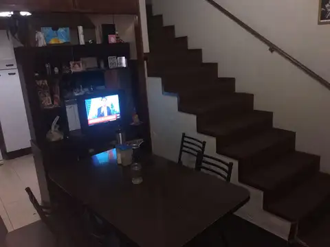 Depto Tipo Casa en Venta de 3 ambientes