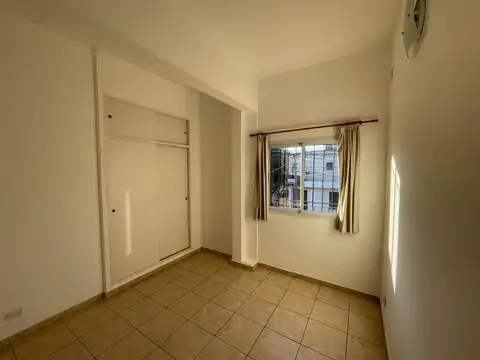 DEPARTAMENTO - 3 AMBIENTES - CON BALCON - PADUA CENTRO