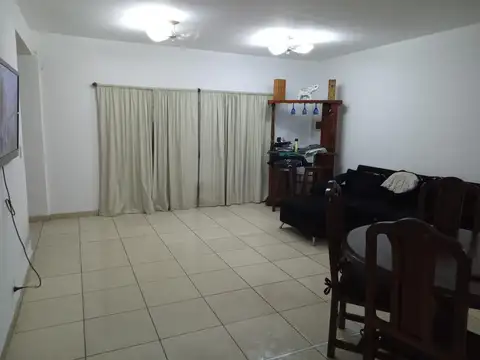 Presidente Arturo Ilia 2800, Piso 1°