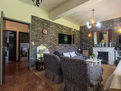 Casa 3 ambientes con 1 baño
