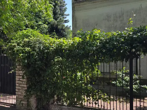 Casa en Venta en Adrogue, USD 126.900