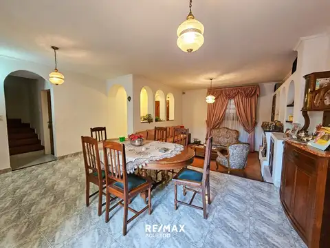Casa en Venta en San Nicolas De Los Arroyos, USD 230.000