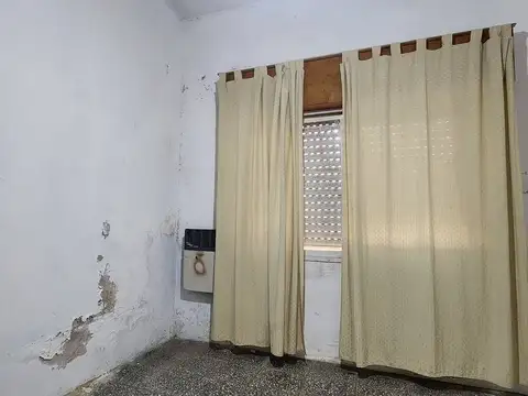 VENTA CASA 4 AMB VILLA TESEI CON JARDIN Y GARAGE