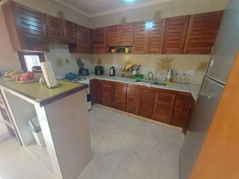Casa en Alquiler en Bernal, $ 1.500.000