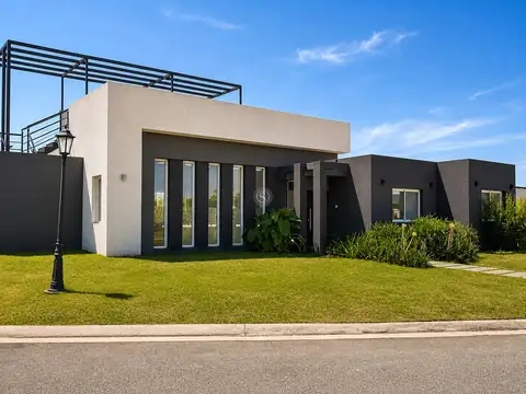 Casa en Alquiler de 3 dormitorios
