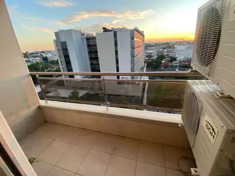 ALQUILER DEPTO 2 AMBIENTES CON COCHERA