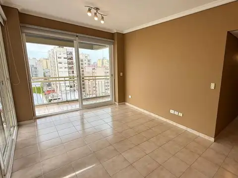 Aristobulo Del Valle 100, Piso 8