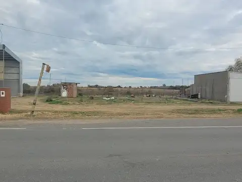 Lote sobre Ruta 11 en el acceso a Monje