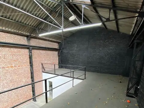 Galpon en Venta en Quilmes Oeste, USD 400.000