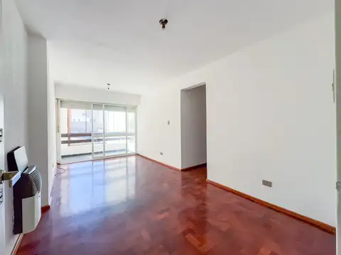 Departamento 2 dormitorios, cocina separada, balcon, lavadero, Centro