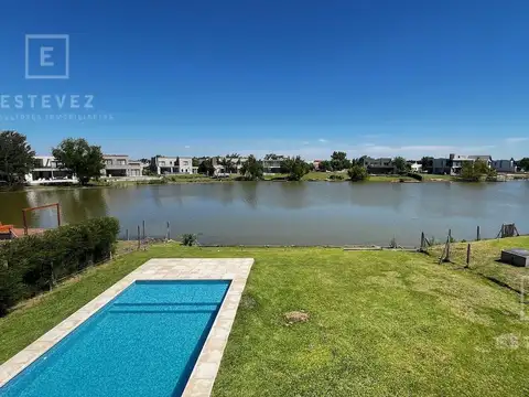 Casa en venta, laguna y pileta, Barrio Norte El Cantón, Escobar