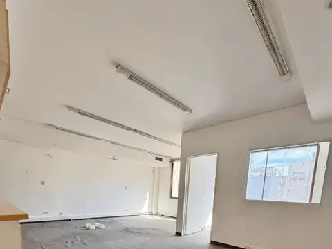 Oficina en Venta al Este