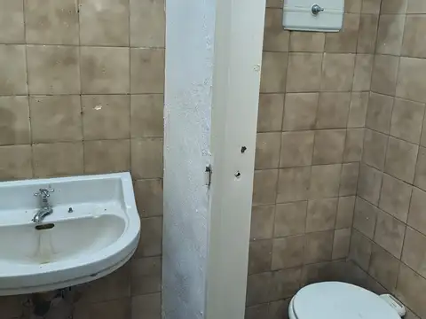 Local en Alquiler en Villa Crespo, $ 900.000