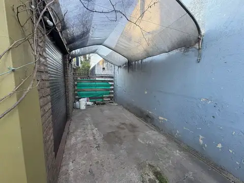 Casa 2 ambientes con 1 baño