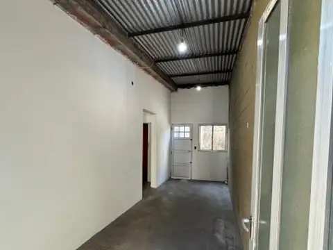 Casa en Alquiler con 1 cochera