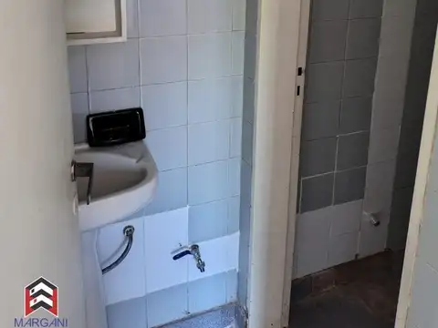 Oficina en Alquiler en San Justo, $ 300.000