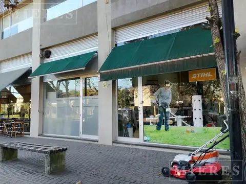 Local en Venta en Lomas de San Isidro, USD 220.000