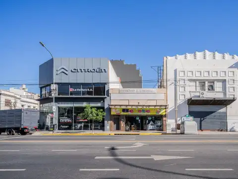 Av. Rivadavia 7722 , Piso 0