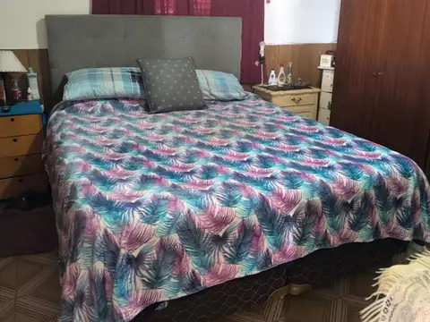 VENDO CASA CON DTO INTER CON ENTRADA INDEPENDIENTE