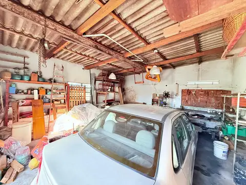 Casa en Venta con 4 cocheras