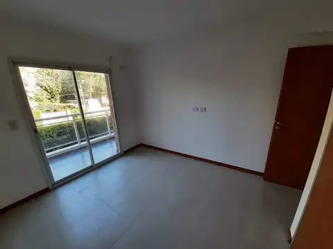 Dúplex 4 AMB en Venta - Altos de Maschwitz