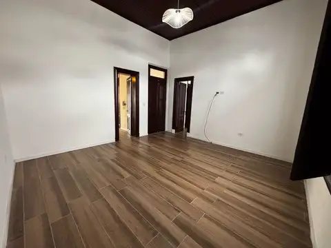 Casa refaccionada en zona centrica en alquiler