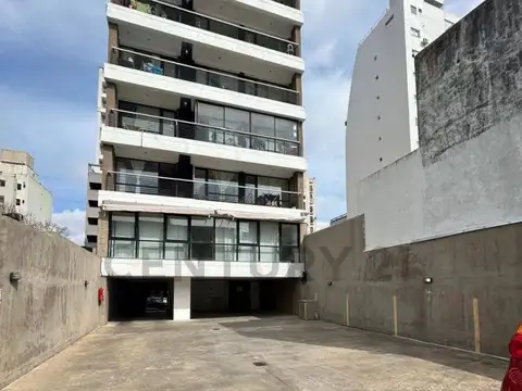 Cochera en venta en el centro, La Plata