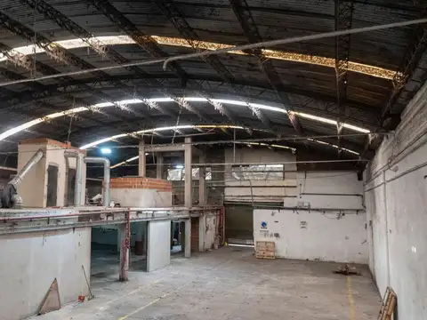 Galpón Nave Comercial Depósito en Billinghurst